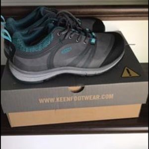 Brand new steel toed boots